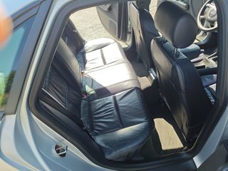 Audi A4 2001-thumb-5