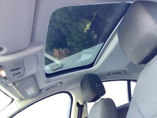 Jaguar XE 2017-thumb-20