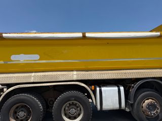 Ανατροπή Volvo 2009 FM400-thumb-4