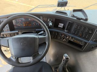 Ανατροπή Volvo 2009 FM400-thumb-8