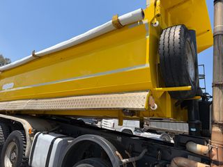 Ανατροπή Volvo 2009 FM400-thumb-13