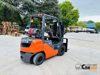 Toyota 2011 02-8FG25-thumb-2