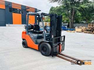 Toyota 2011 02-8FG25-thumb-4