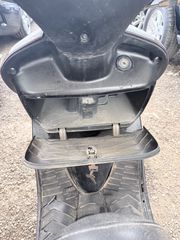 Suzuki Burgman 125 1996-thumb-11