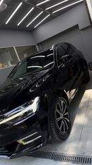 Volvo XC 60 2021 B5-thumb-2