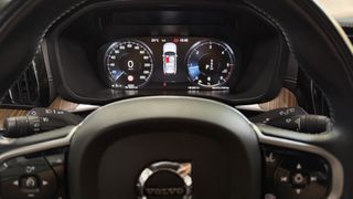 Volvo XC 60 2021 B5-thumb-18