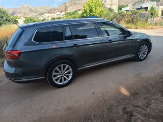 Volkswagen Passat Variant 2016 HIGHLINE-thumb-17
