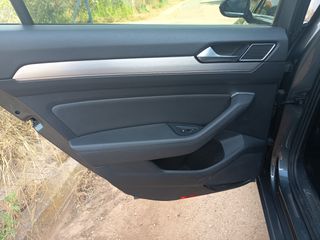 Volkswagen Passat Variant 2016 HIGHLINE-thumb-26