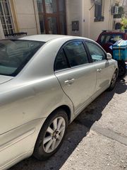 Toyota Avensis 2003