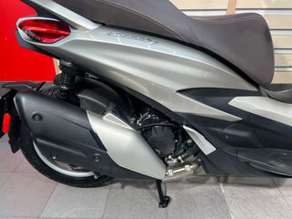Piaggio Beverly 400 2021-thumb-5