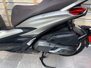 Piaggio Beverly 400 2021-thumb-21