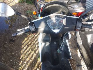Kymco Super 8 2010-thumb-1