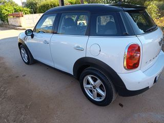 Mini Cooper D Countryman 2014 1.6 diesel-thumb-5