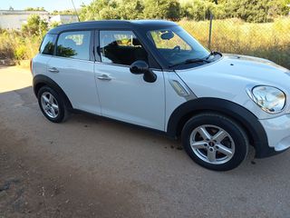 Mini Cooper D Countryman 2014 1.6 diesel-thumb-10