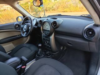 Mini Cooper D Countryman 2014 1.6 diesel-thumb-31