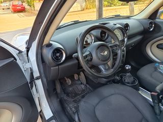 Mini Cooper D Countryman 2014 1.6 diesel-thumb-34