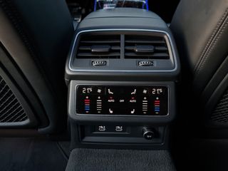 Audi RS6 2021 *DYNAMIC*CERAMIC*CARBON*LASER*PANORAMA*305KHM*-thumb-68