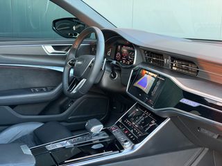 Audi RS6 2021 *DYNAMIC*CERAMIC*CARBON*LASER*PANORAMA*305KHM*-thumb-40