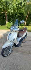 Piaggio Beverly 300i 2016-thumb-3