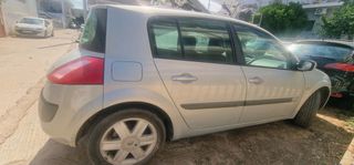 RENAULT MEGANE 1.6cc 2004-thumb-2