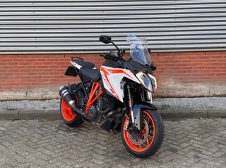 KTM 1290 Super Duke GT 2019