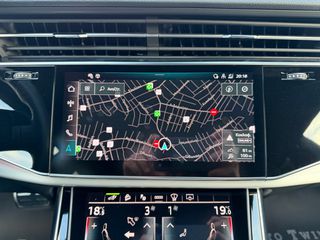 Audi Q8 2023 55 TFSI E PANORAMA SOFT CLOSE-thumb-43