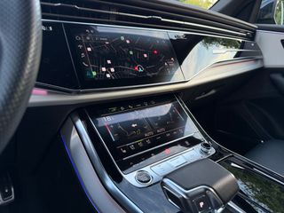 Audi Q8 2023 55 TFSI E PANORAMA SOFT CLOSE-thumb-49