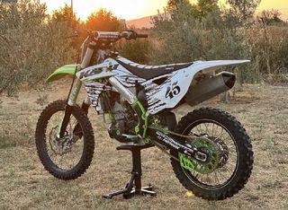 Kawasaki KX 250F 2017-thumb-1