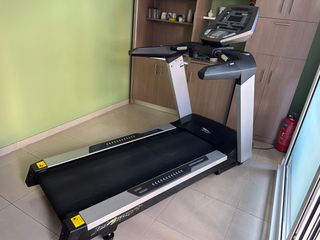 Επαγγελματικός μεταχειρισμένος διαδρομος