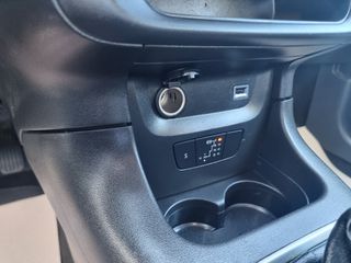 Citroen C3 2019 1.2 PureTech 110Hps Shine AUTOMATIC/KAMEPA/NAVI-thumb-36