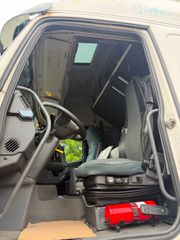 Volvo 2013 FH 13 460 XL ADR! FULL SPOILER-thumb-18