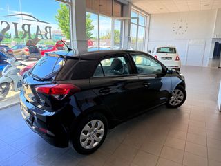 Hyundai i 20 2015 1.1 CRDI “Book Service”-thumb-7