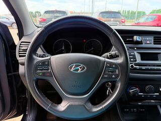 Hyundai i 20 2015 1.1 CRDI “Book Service”-thumb-19