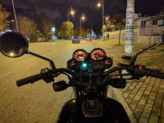 Suzuki GSX 750 1981 GSX750e-thumb-1