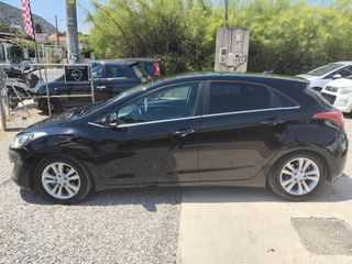 Hyundai i 30 2012 1.6 CRDI BLUE COMFORT-thumb-2