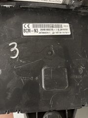 BCM N3 RENAULT 284B18927R BODY CONTROL MODULE