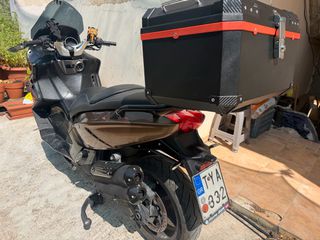 Gilera GP 800 2009-thumb-8