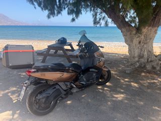 Gilera GP 800 2009-thumb-1