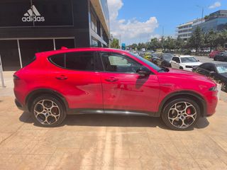 Alfa Romeo Tonale 2023 1.3 280HP PHEV Q4-thumb-3