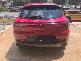 Alfa Romeo Tonale 2023 1.3 280HP PHEV Q4-thumb-5