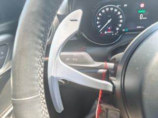 Alfa Romeo Tonale 2023 1.3 280HP PHEV Q4-thumb-12