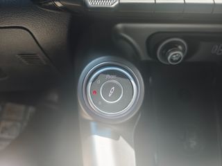 Alfa Romeo Tonale 2023 1.3 280HP PHEV Q4-thumb-17