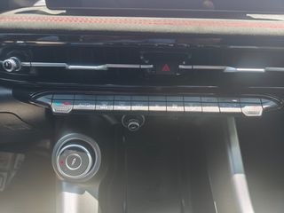 Alfa Romeo Tonale 2023 1.3 280HP PHEV Q4-thumb-18