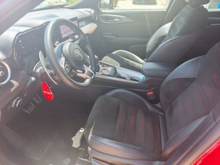Alfa Romeo Tonale 2023 1.3 280HP PHEV Q4-thumb-22