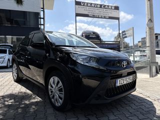 Toyota Aygo (X) 2023 72hp 5MT X-Play 1.0-thumb-2