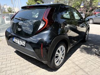 Toyota Aygo (X) 2023 72hp 5MT X-Play 1.0-thumb-3