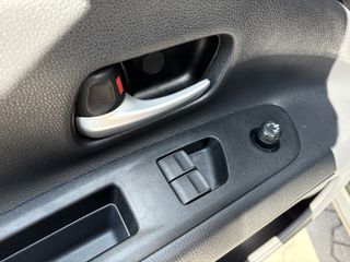 Toyota Aygo (X) 2023 72hp 5MT X-Play 1.0-thumb-14