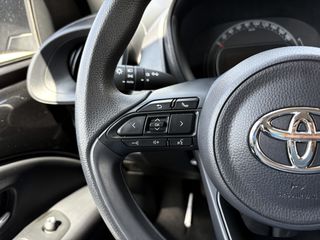 Toyota Aygo (X) 2023 72hp 5MT X-Play 1.0-thumb-16