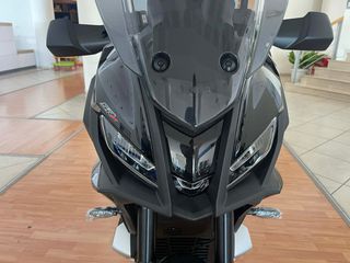 Aprilia SR GT 400 2026-thumb-5