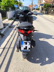 Piaggio MP3 300 2023 HPE DEEP BLACK EDITION-thumb-2